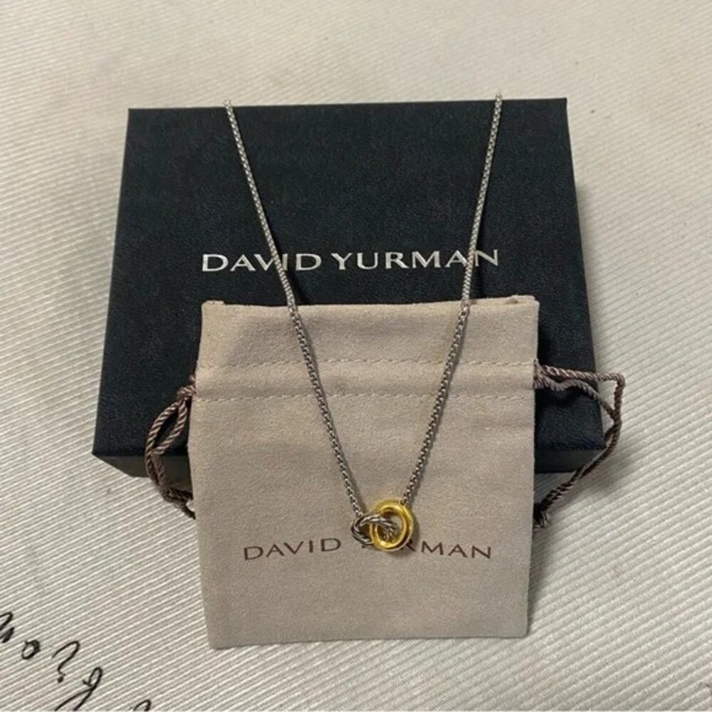 ✨ Authentic David Yurman Two-Tone Interlocking Circles Pendant Necklace ✨